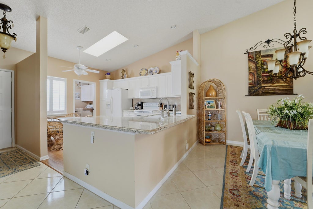 Photo of 6375 Mill Pointe Circle, Delray Beach, FL 33484 (MLS # B26083187)