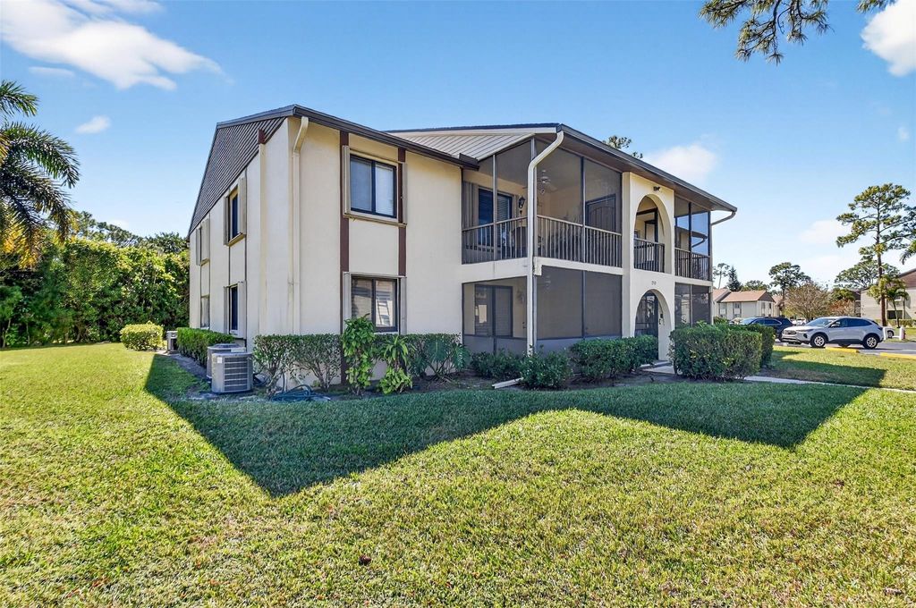 Photo of 310 Knotty Pine Circle #c1, Greenacres, FL 33463 (MLS # F10554987)