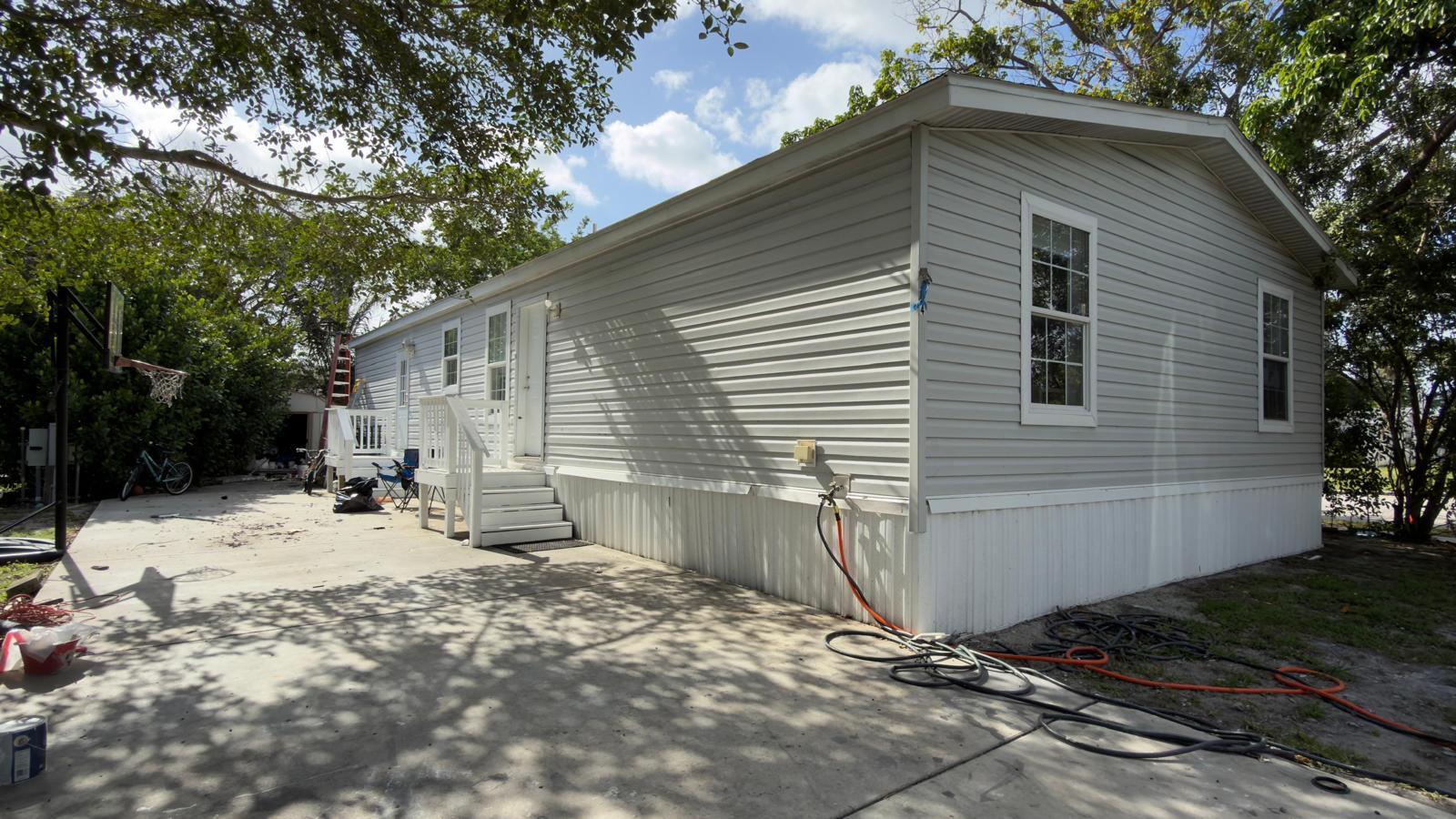 SANDALFOOT COVE SEC 1 - Residential