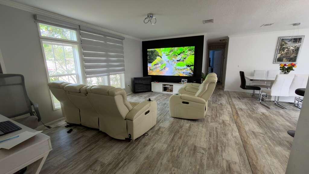 SANDALFOOT COVE SEC 1 - Residential