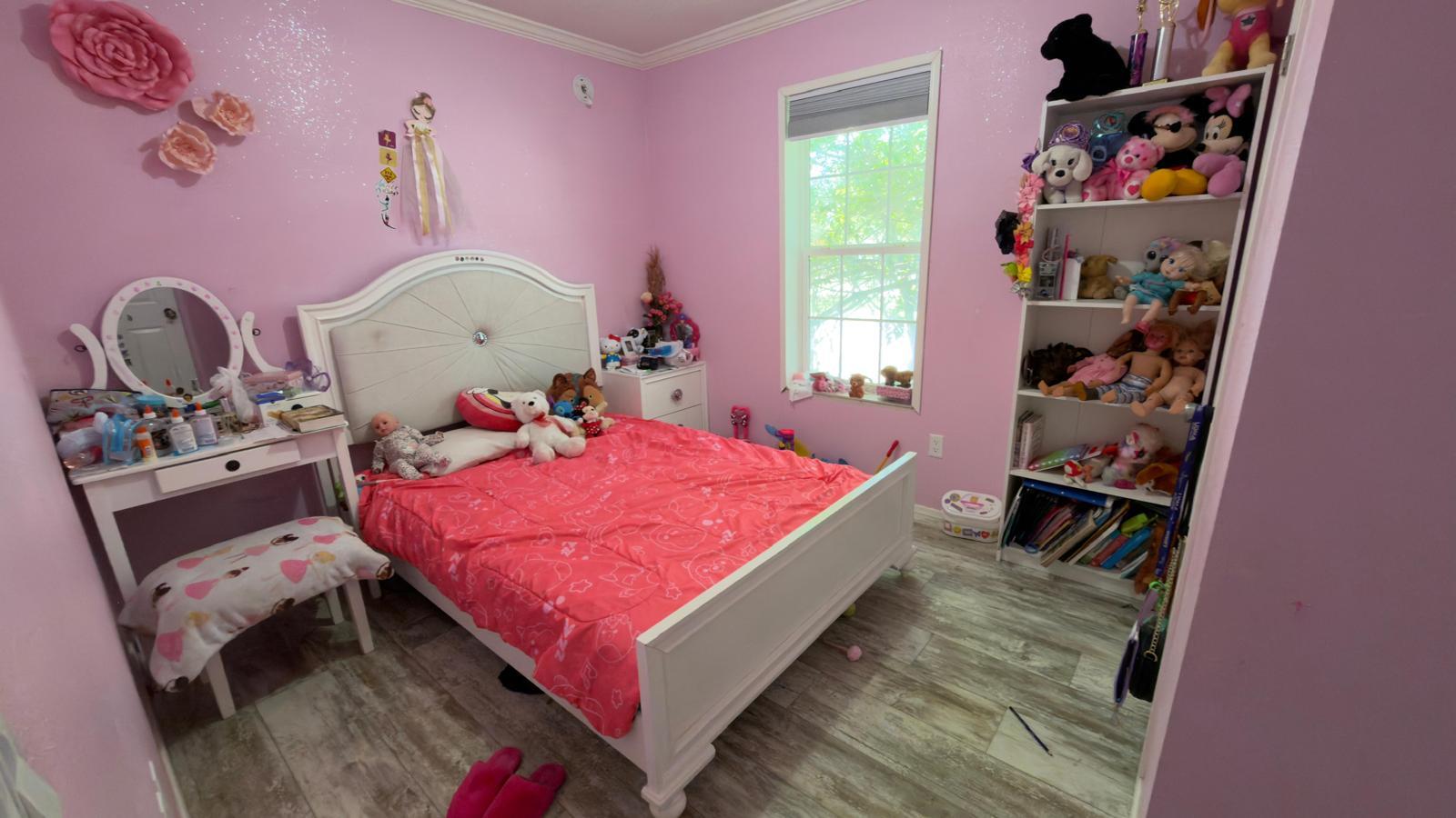 SANDALFOOT COVE SEC 1 - Residential