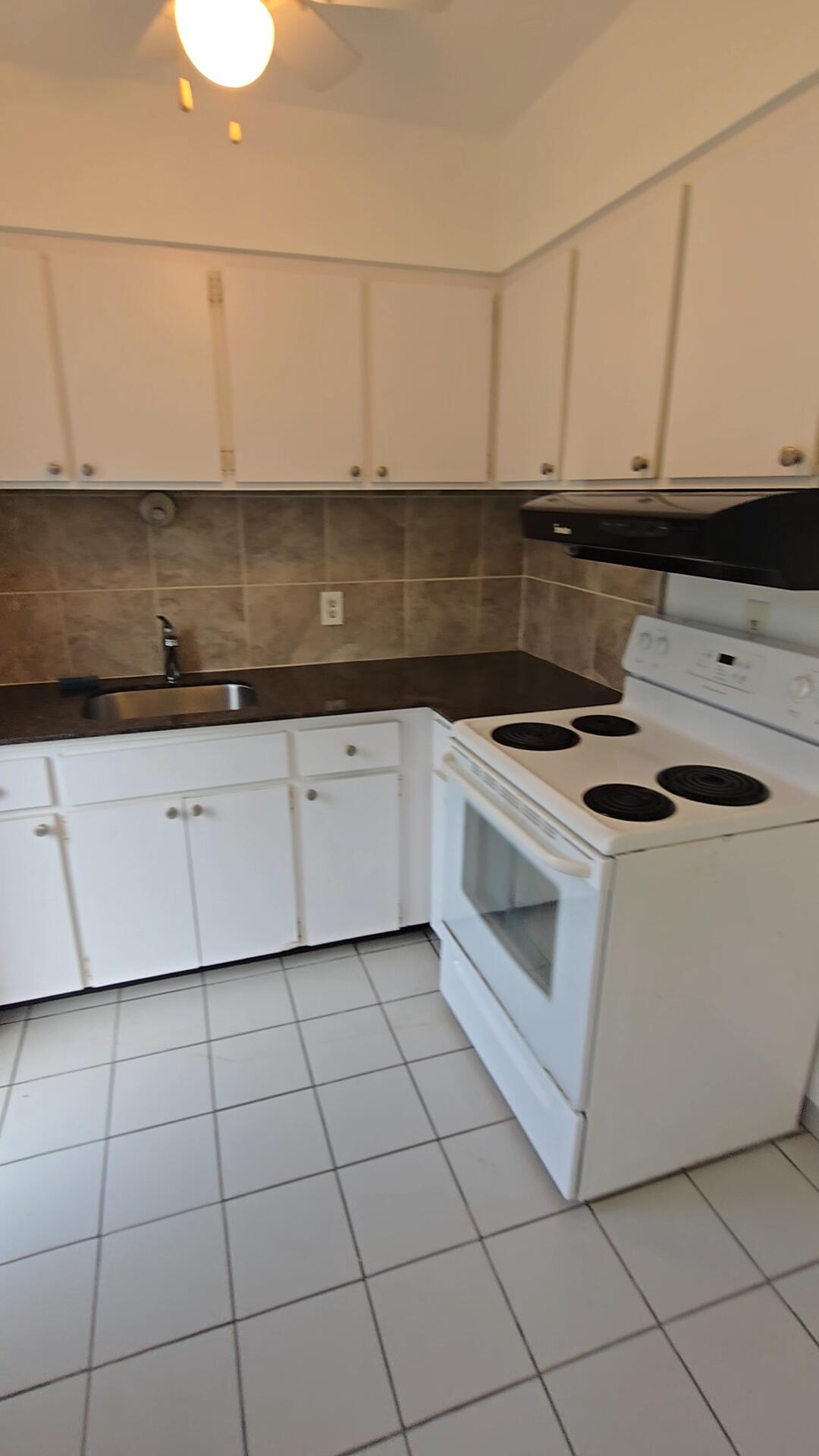 CORAL RIDGE GALT ADD NO 1 - Residential Lease