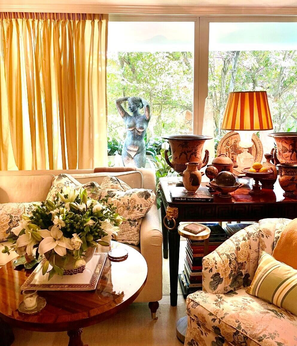 ELIOT HOUSE CONDO - Residential