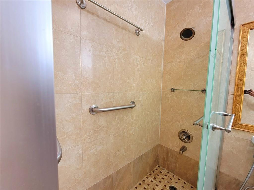 Flamingo Gardens - Residential