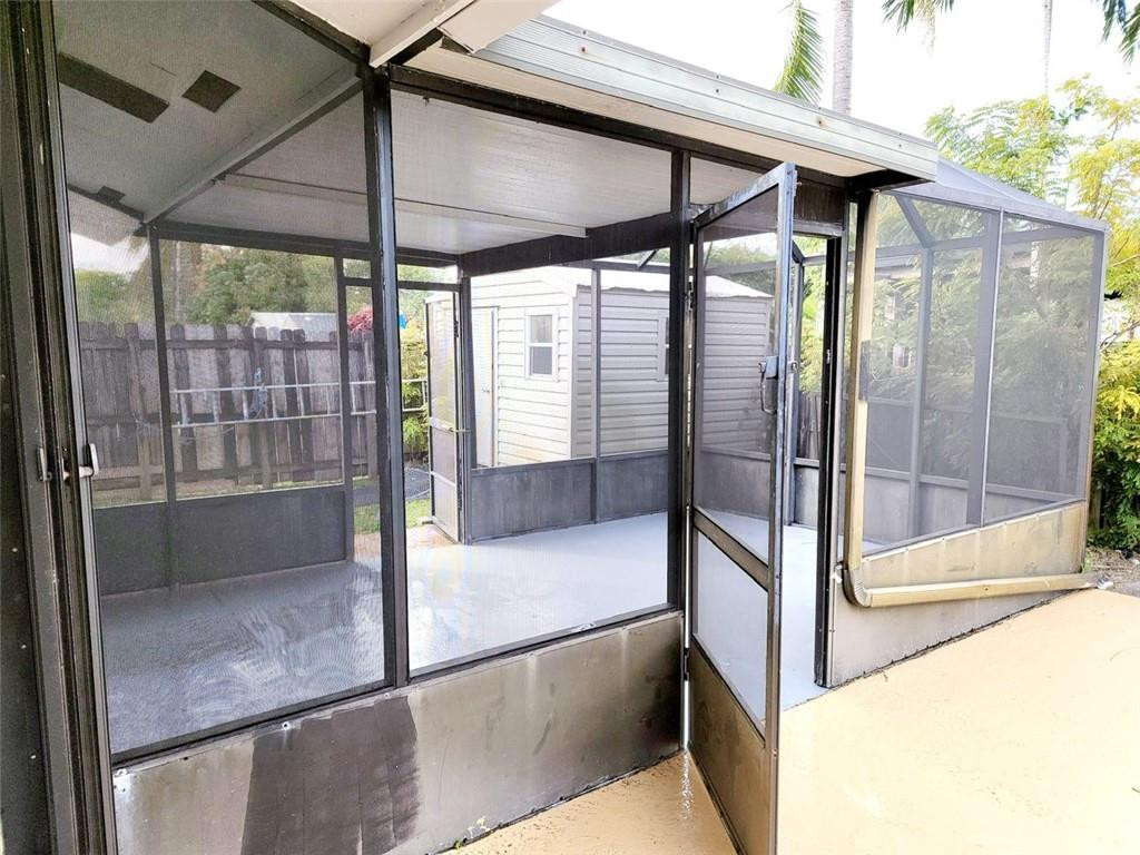 Flamingo Gardens - Residential