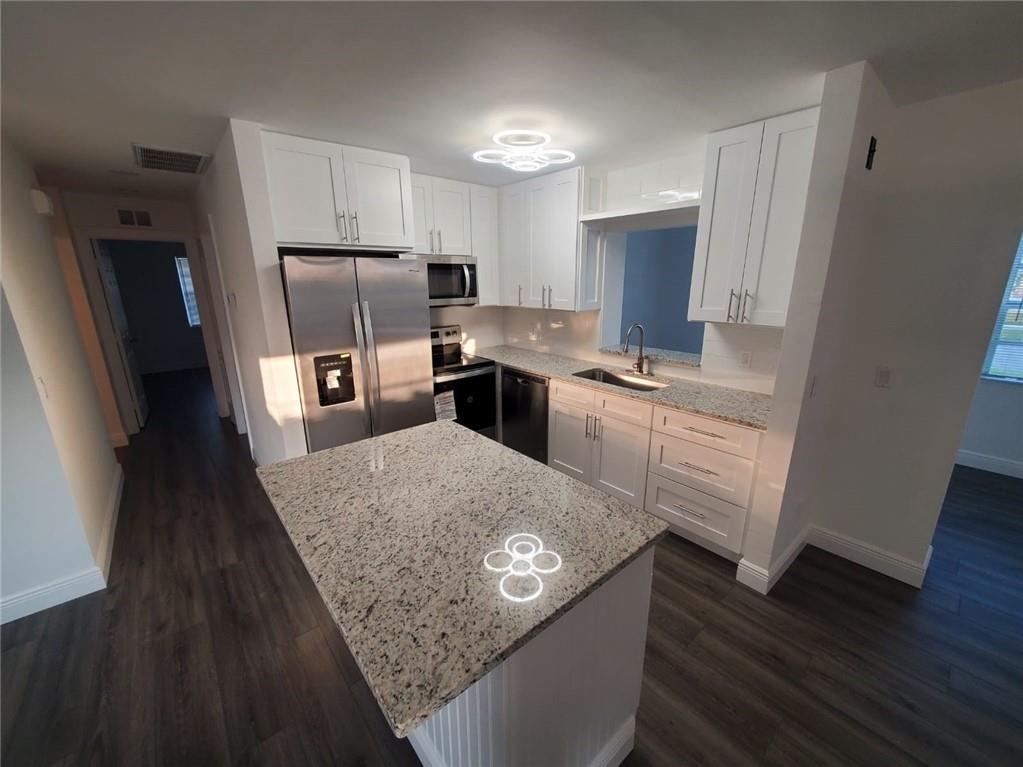 GLOUCESTER E CONDOMINIUM - Residential