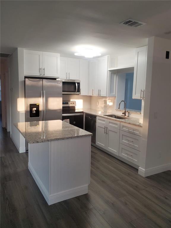 GLOUCESTER E CONDOMINIUM - Residential