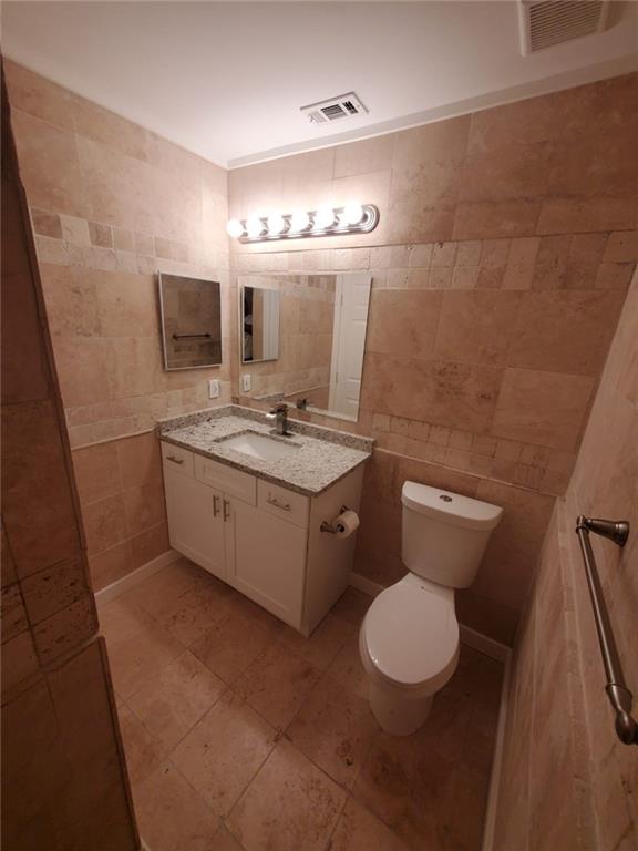 GLOUCESTER E CONDOMINIUM - Residential