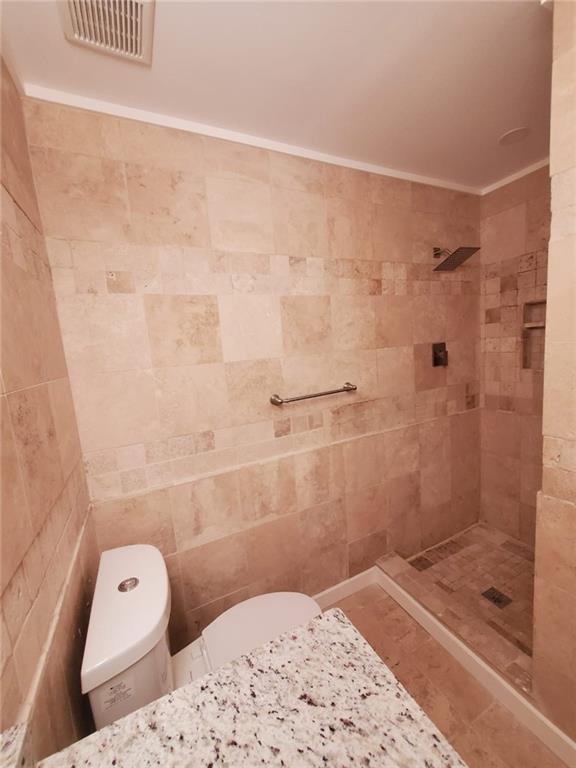 GLOUCESTER E CONDOMINIUM - Residential