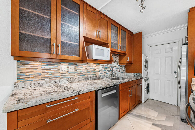 Leisure Beach South Condo - Residential Lease