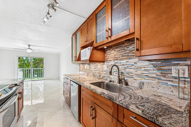 Leisure Beach South Condo - Residential Lease