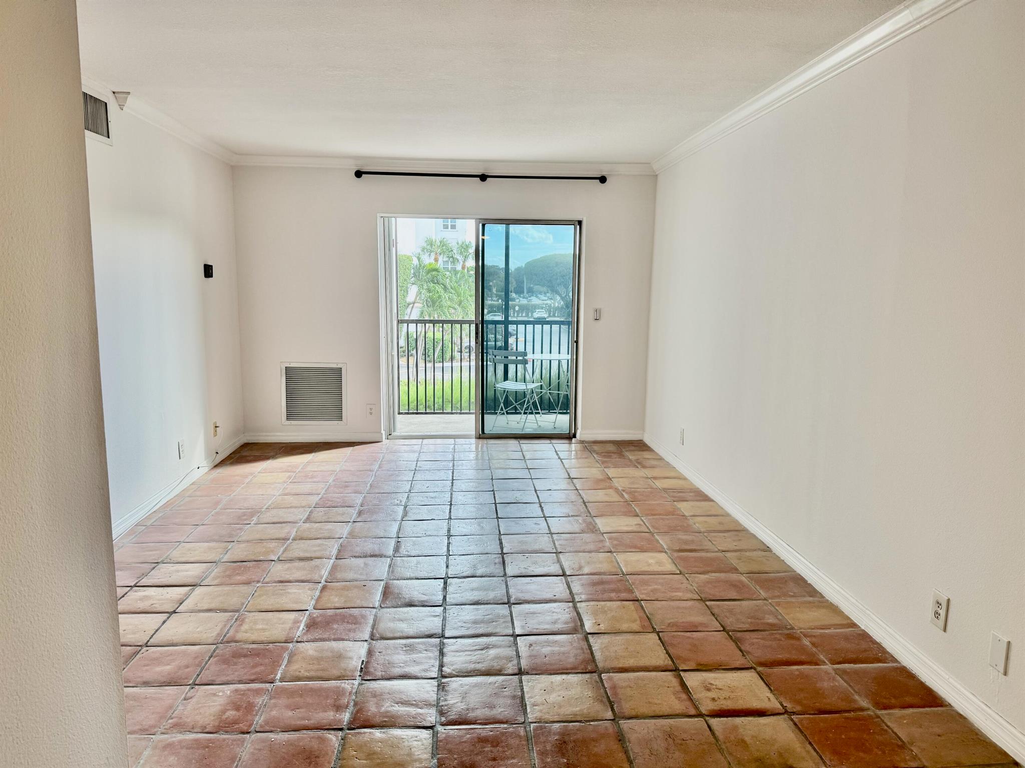 VIKING ARMS CONDO - Residential Lease