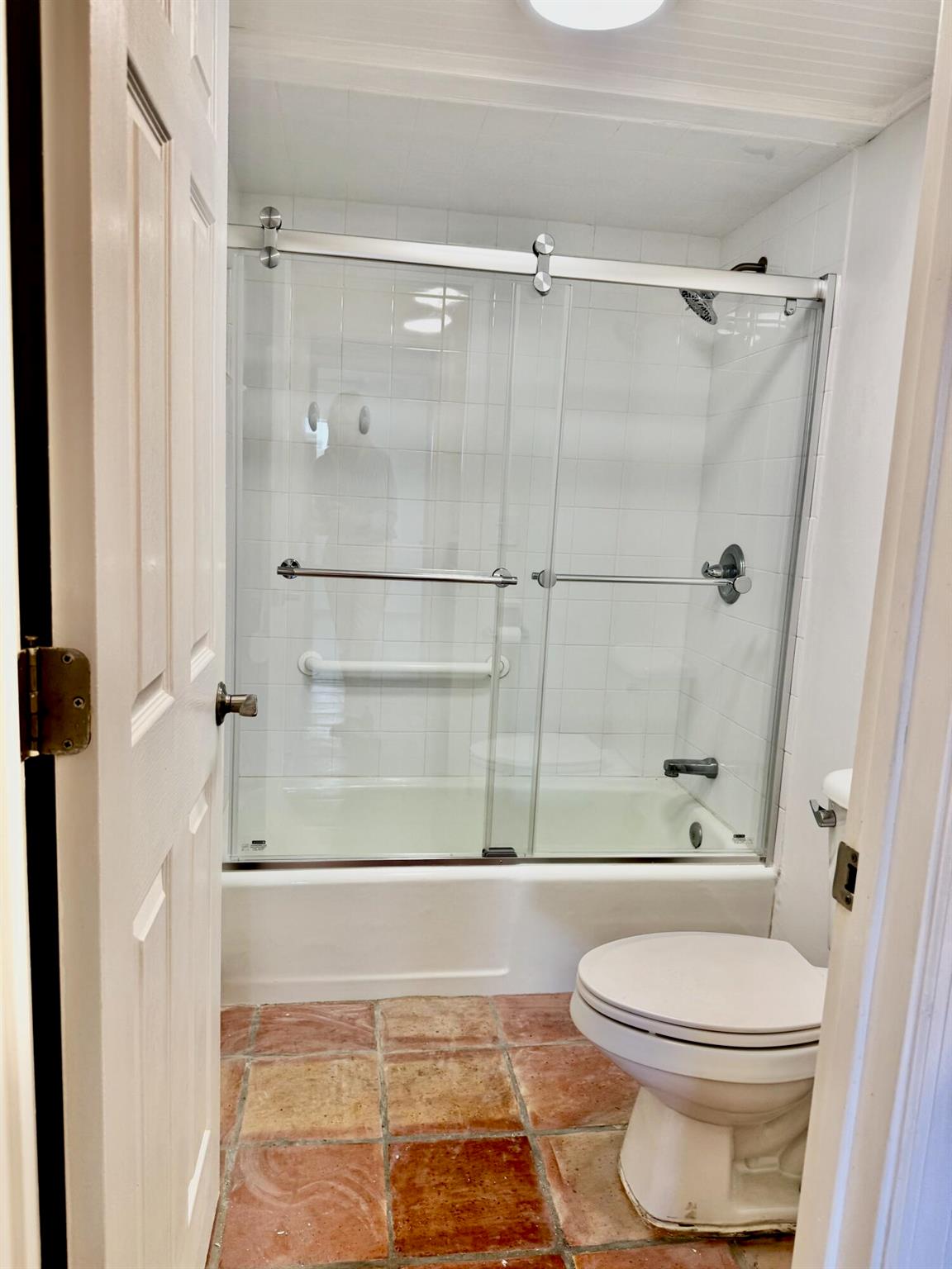 VIKING ARMS CONDO - Residential Lease