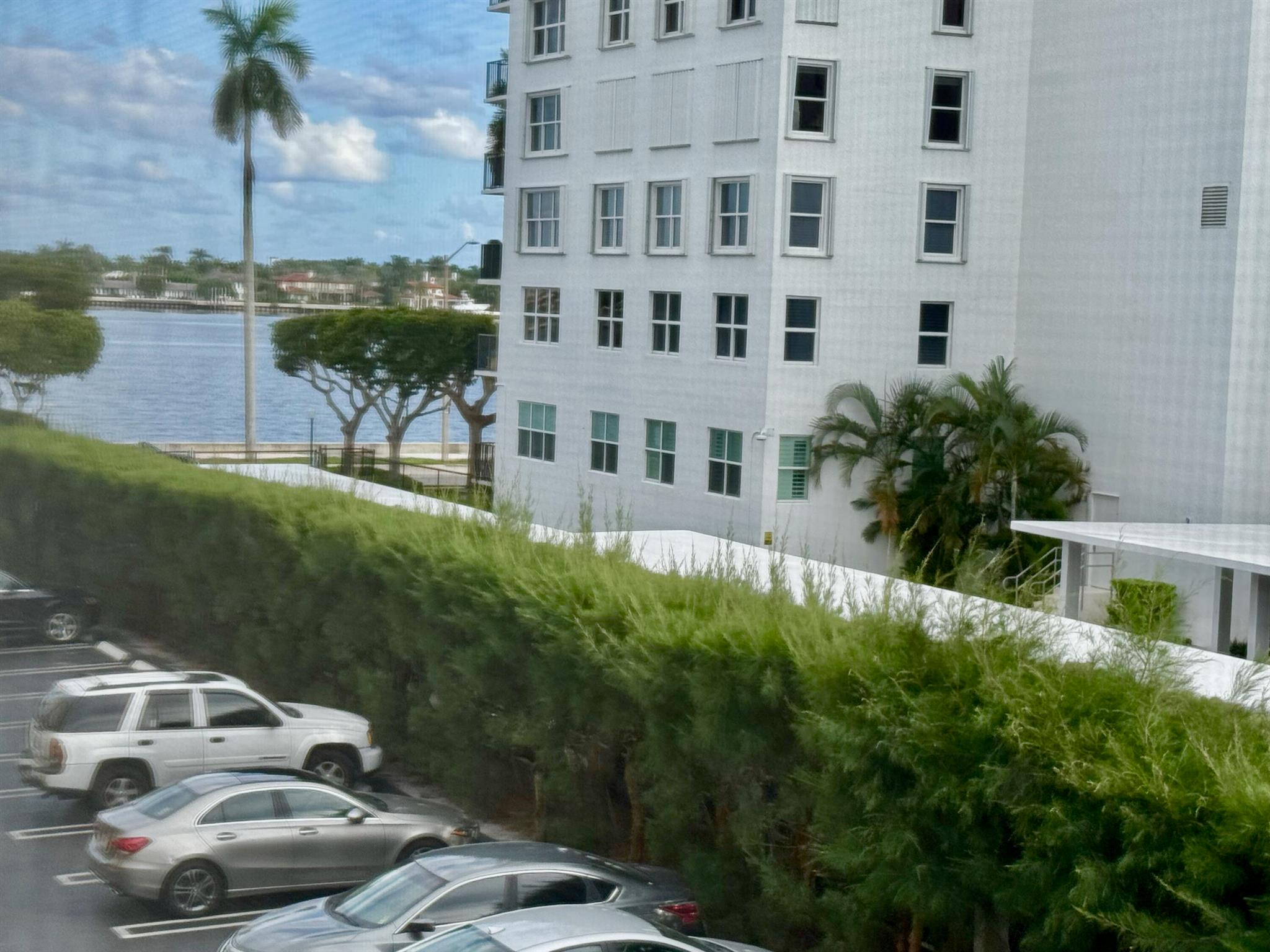 VIKING ARMS CONDO - Residential Lease