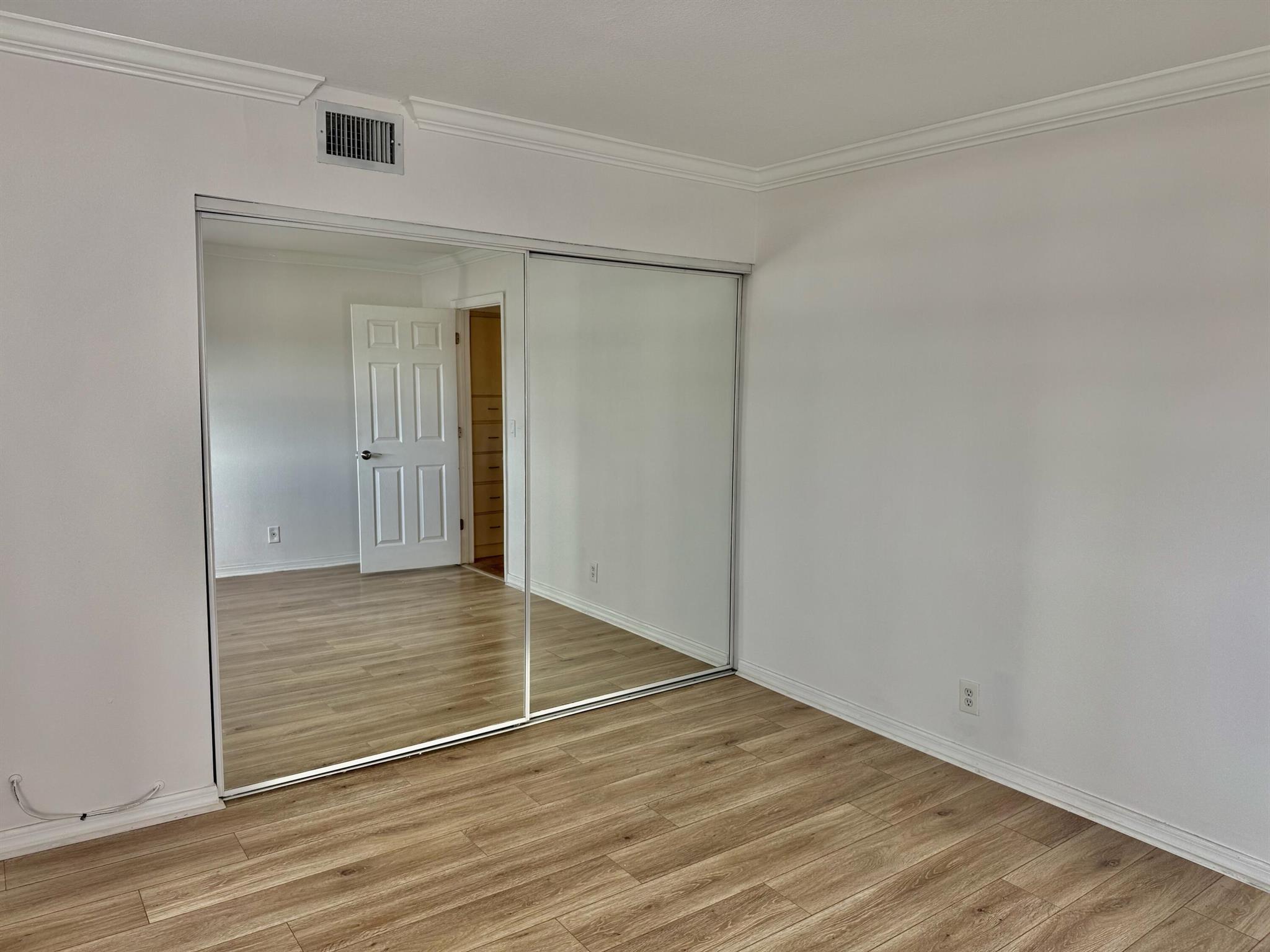 VIKING ARMS CONDO - Residential Lease