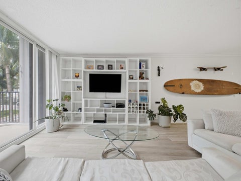 Tiny photo for 2101 S OCEAN DR #202, Hollywood, FL 33019 (MLS # B26087230)