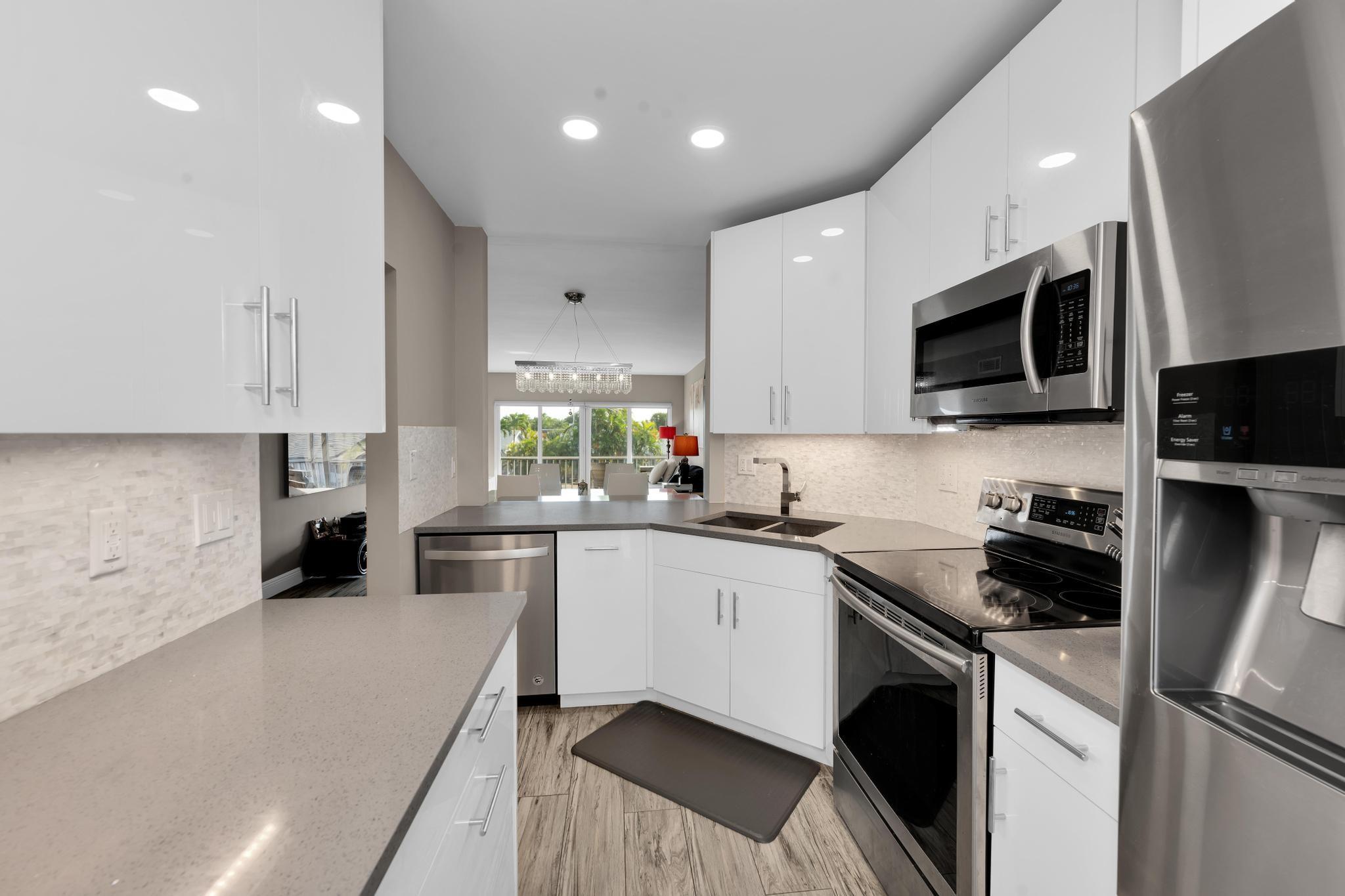 1200 SW 12th St 217