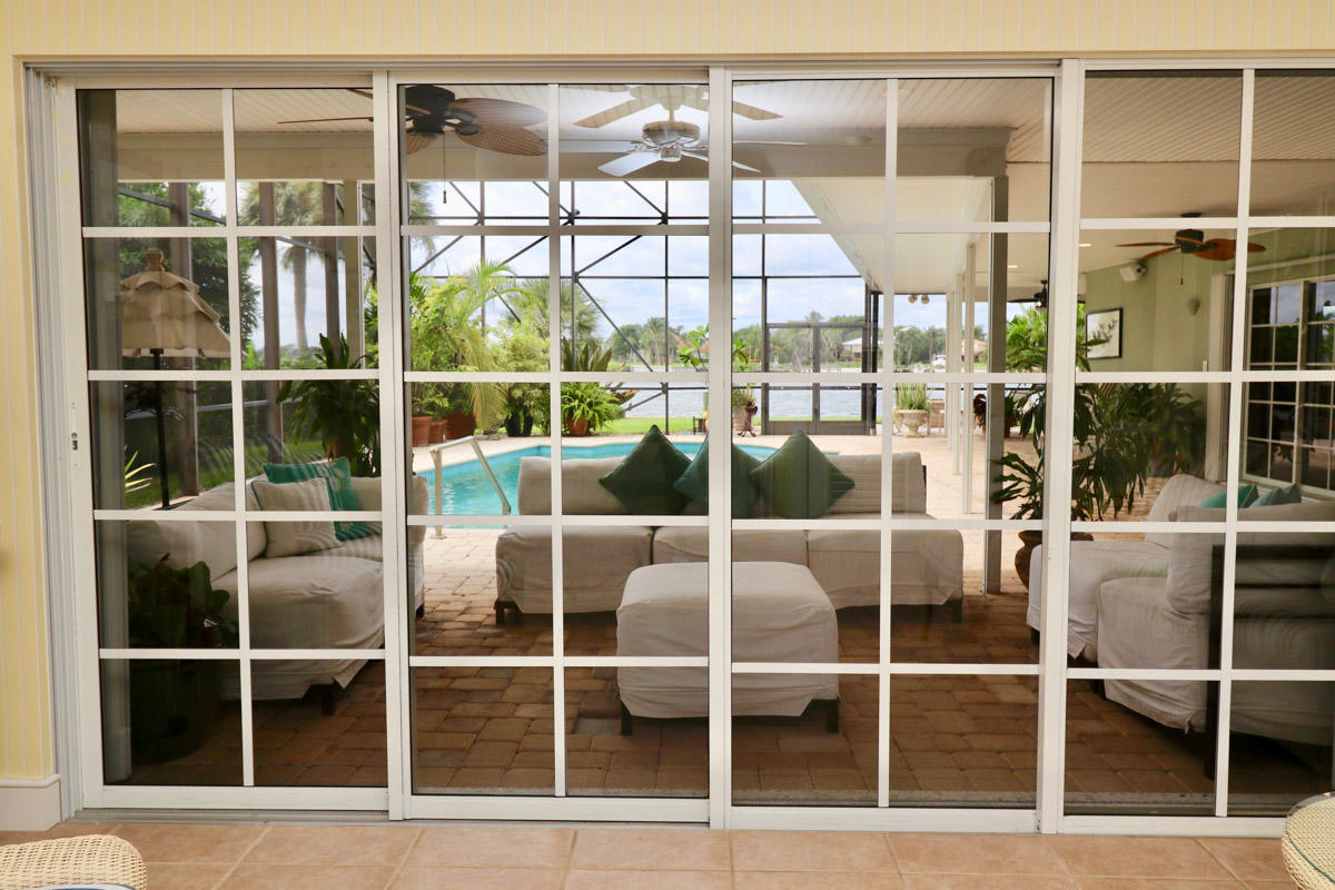 RIVERSIDE ON THE LOXAHATC - Residential