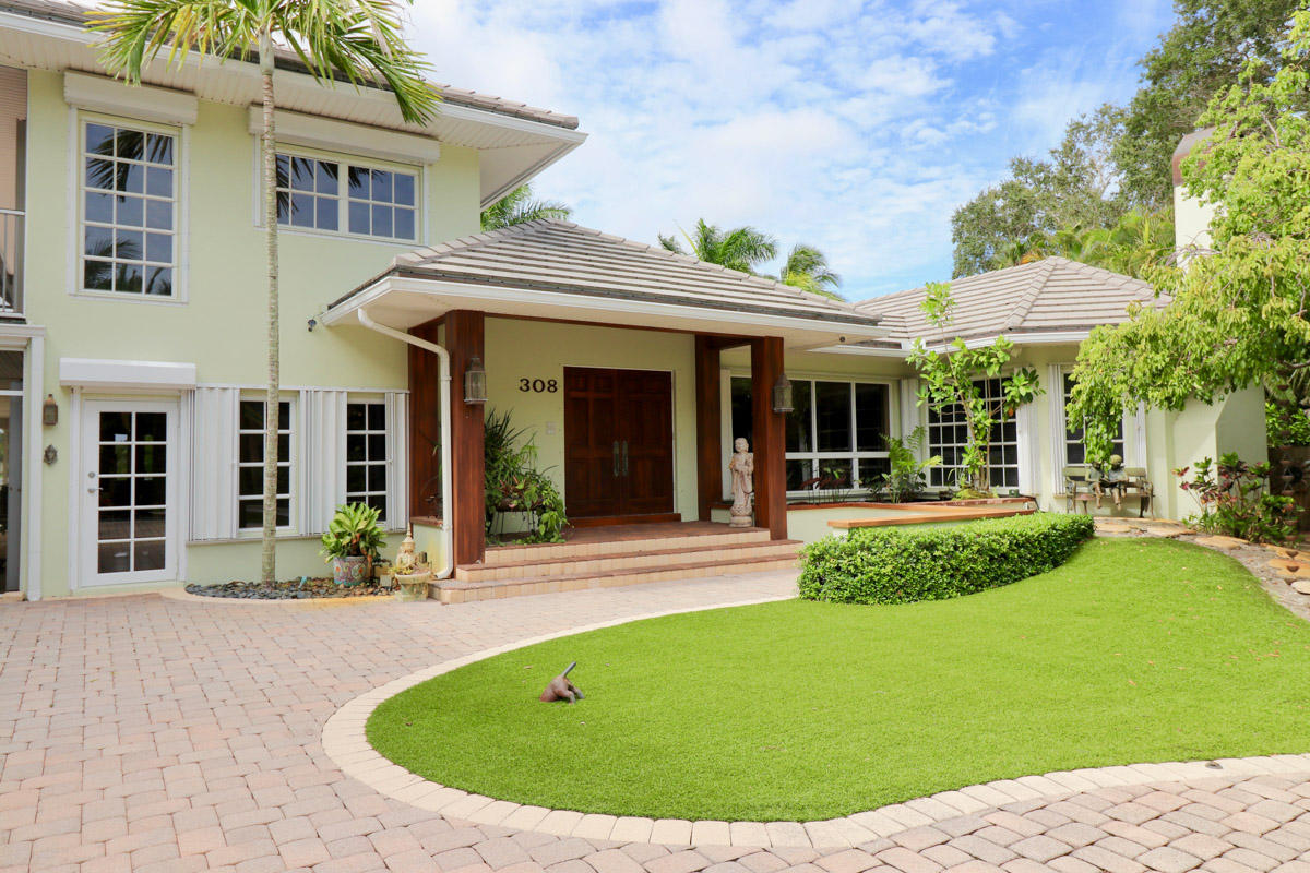 RIVERSIDE ON THE LOXAHATC - Residential