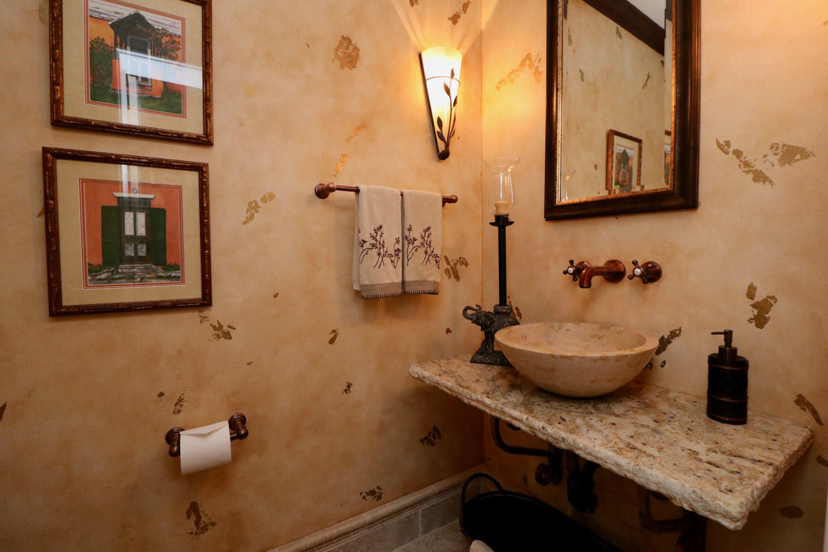 RIVERSIDE ON THE LOXAHATC - Residential