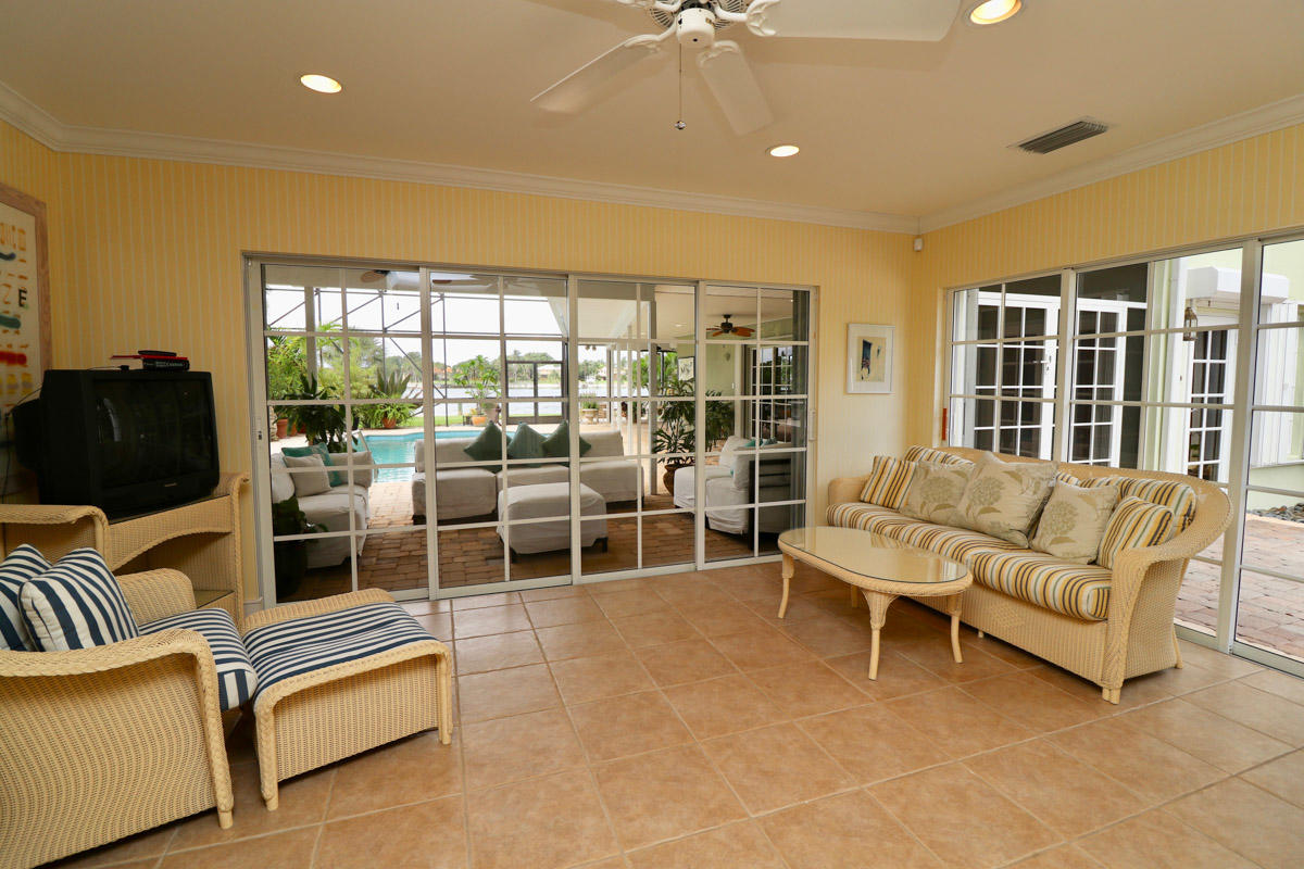 RIVERSIDE ON THE LOXAHATC - Residential