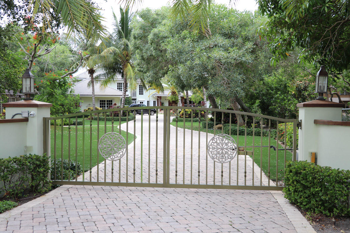 RIVERSIDE ON THE LOXAHATC - Residential