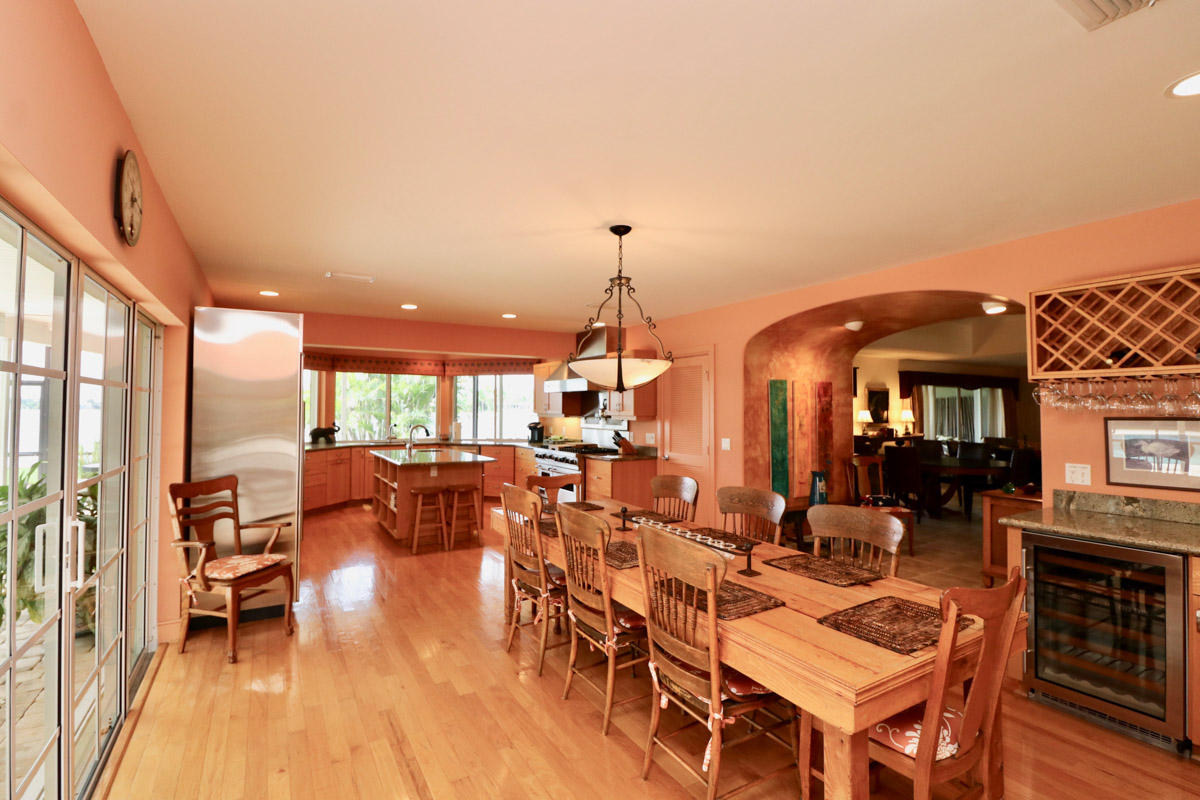 RIVERSIDE ON THE LOXAHATC - Residential