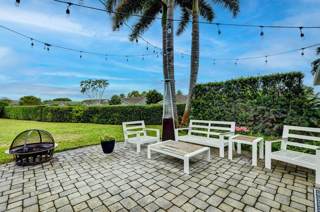 DELRAY DUNES - Residential