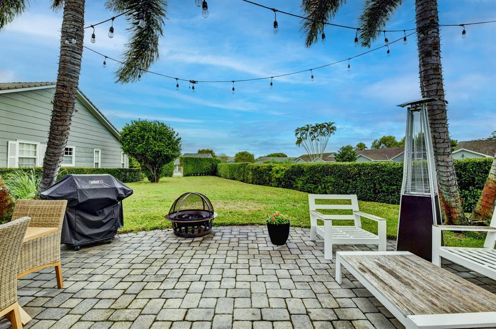 DELRAY DUNES - Residential