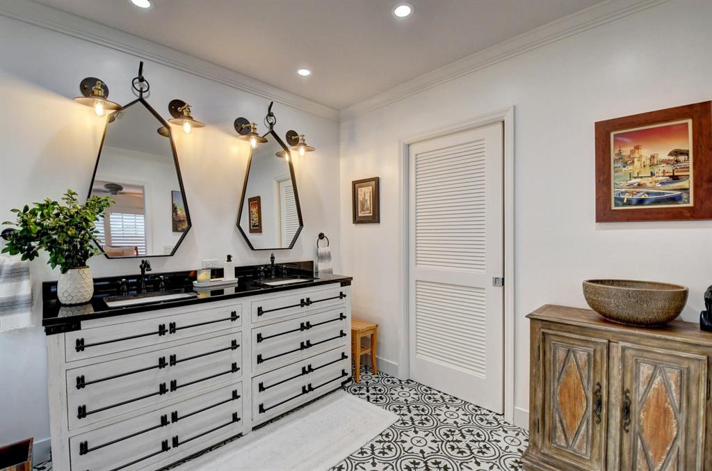 DELRAY DUNES - Residential