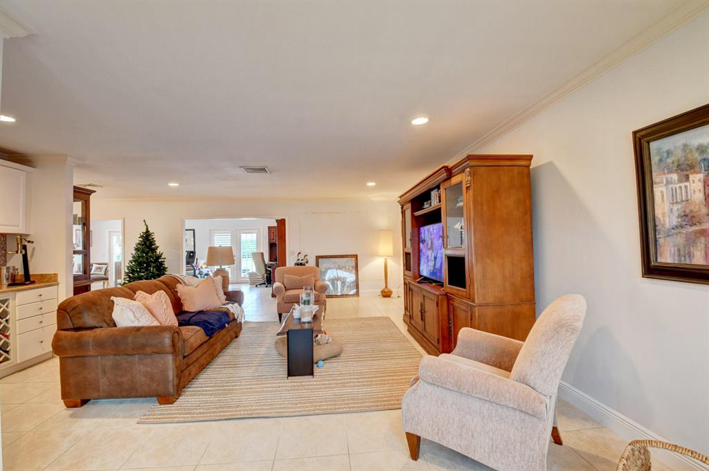 DELRAY DUNES - Residential