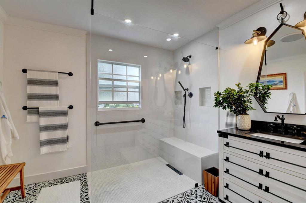 DELRAY DUNES - Residential