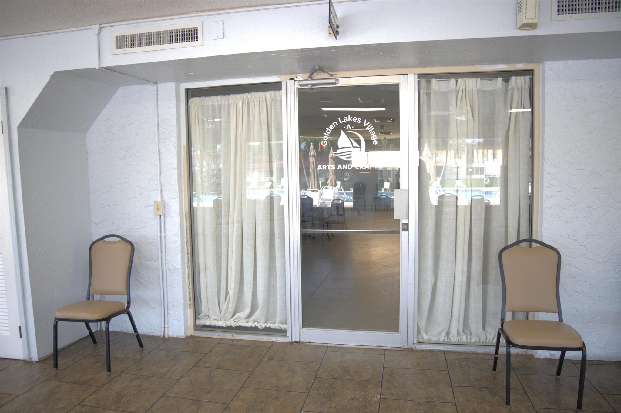 GOLDEN LAKES VILLAGE COND - Residential Lease