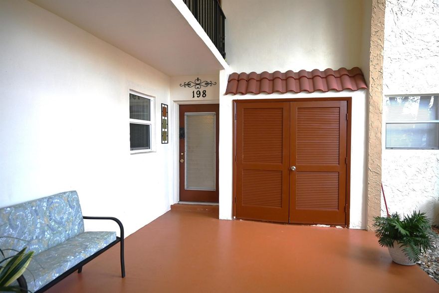 Spacious first-floor condo in Golden Lakes Village, a vibrant 55+ community with a full-time social director, courtesy bus, and 24/7 gated security. Enjoy resort-style living with a pool, hot tub, fitness center, tennis courts, gaming and craft rooms, computer lab, and lounge/auditorium for social events. Perfectly located in West Palm Beach with easy access to shopping, dining, and entertainment. This active community offers endless activities, a friendly atmosphere, and everything you need to live comfortably and stay engaged, don't miss this opportunity!