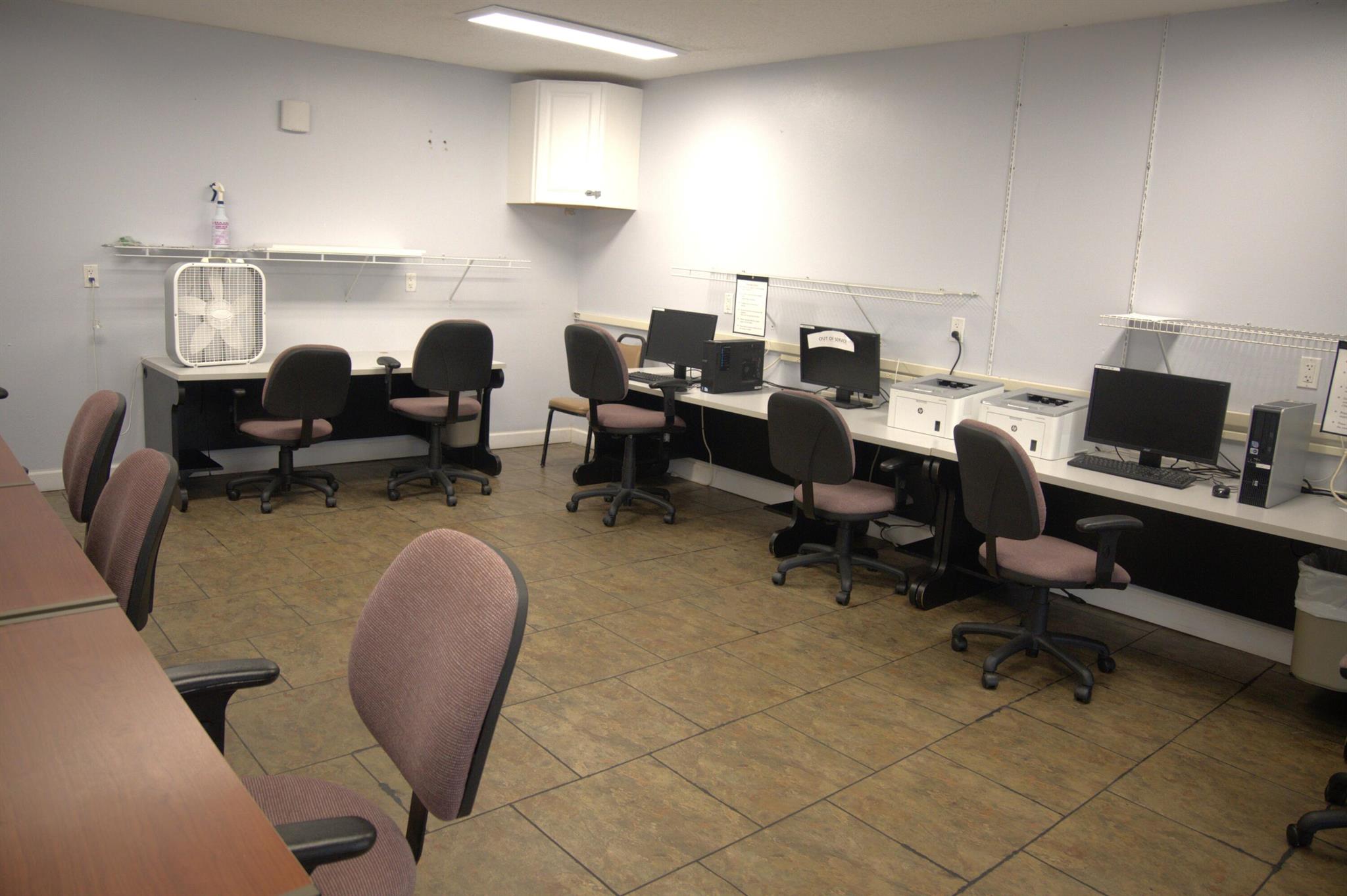 GOLDEN LAKES VILLAGE COND - Residential Lease
