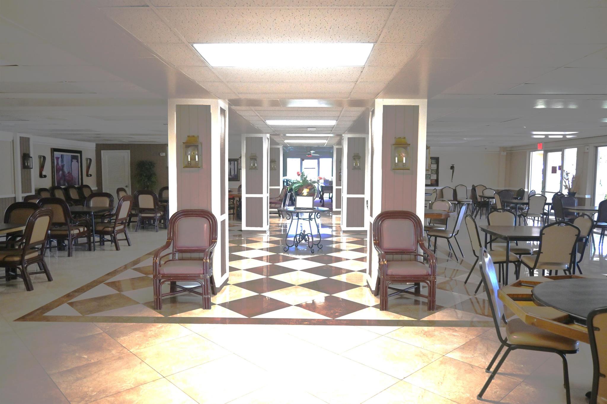 GOLDEN LAKES VILLAGE COND - Residential Lease