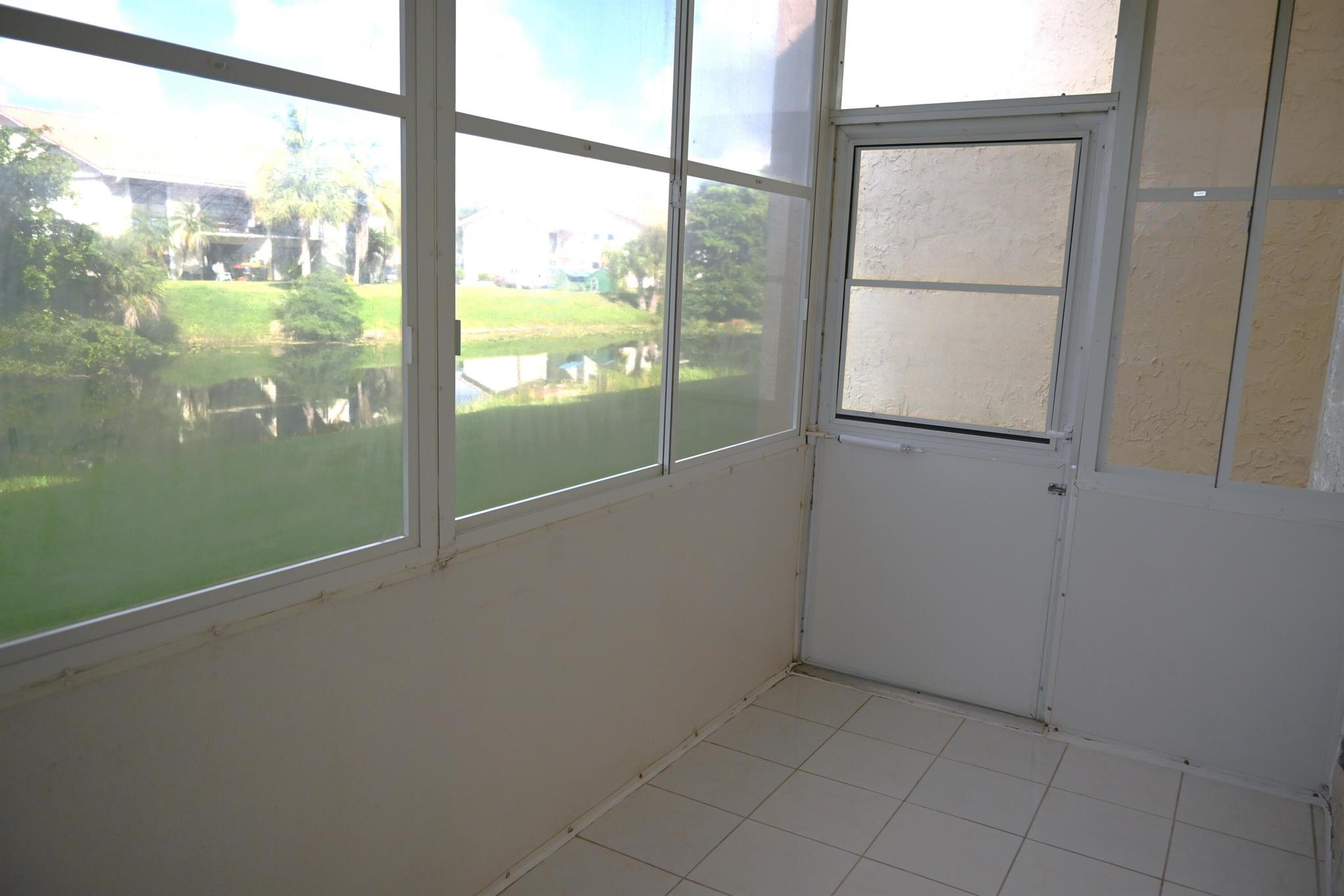 GOLDEN LAKES VILLAGE COND - Residential Lease