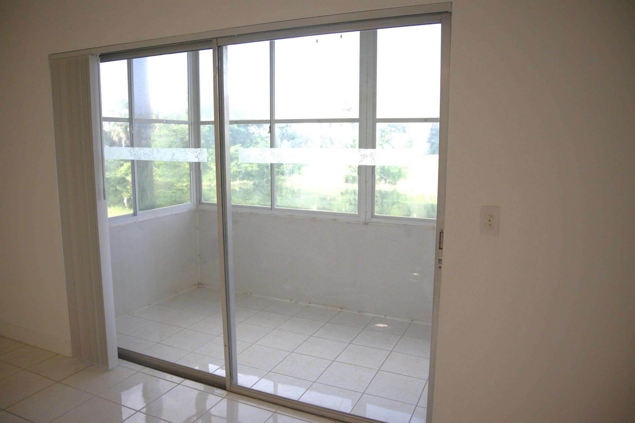 GOLDEN LAKES VILLAGE COND - Residential Lease