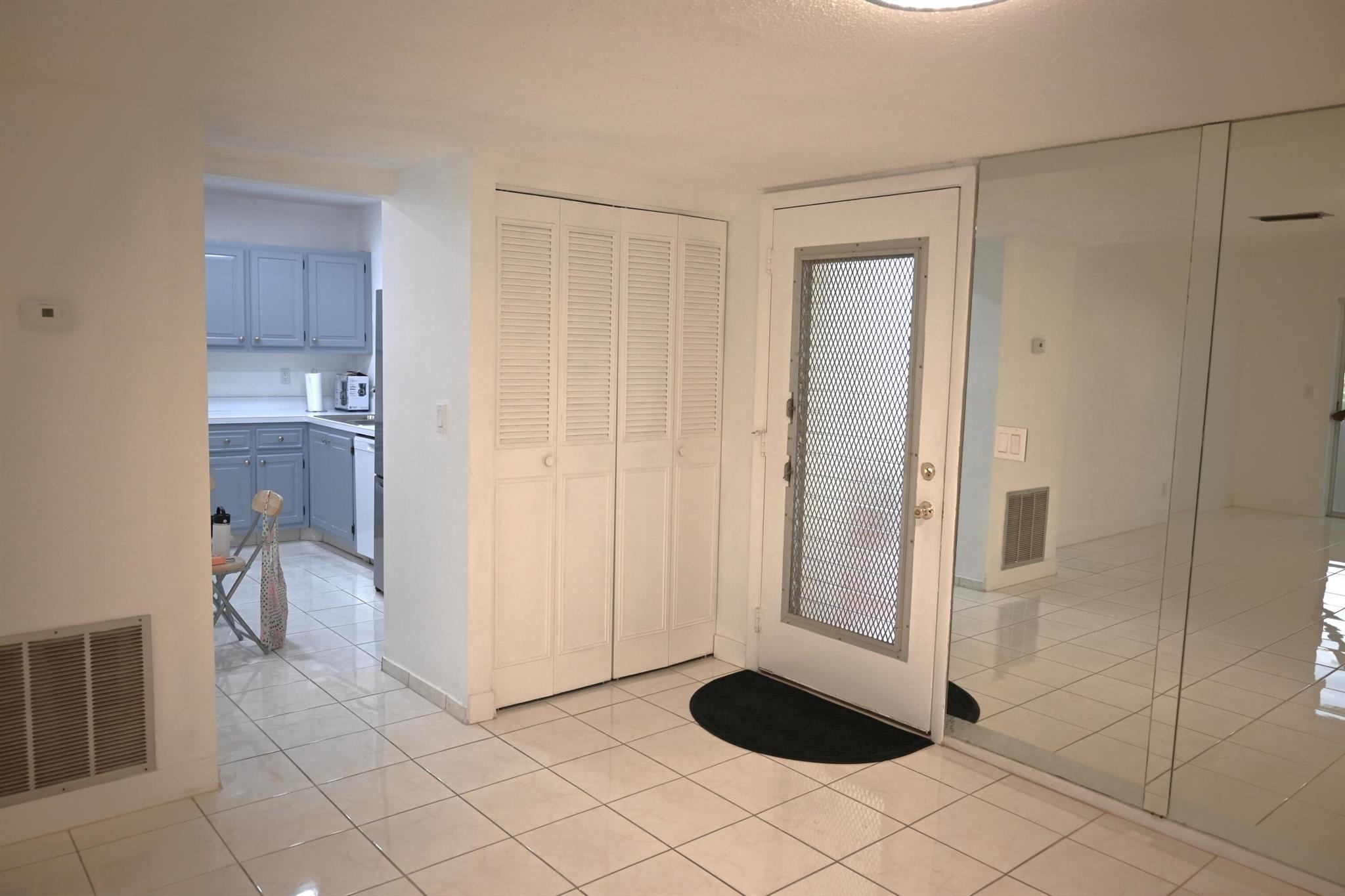 GOLDEN LAKES VILLAGE COND - Residential Lease