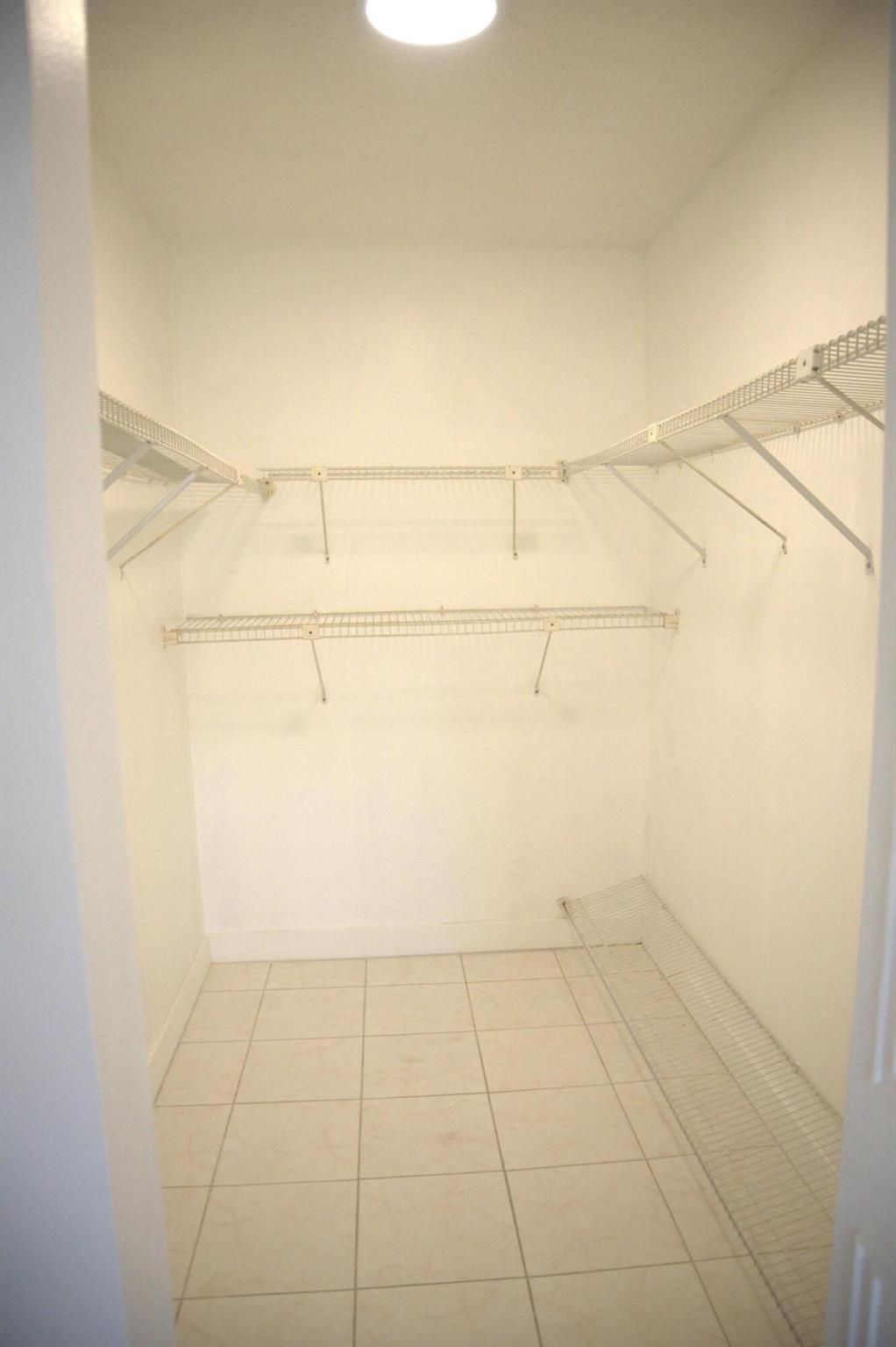 GOLDEN LAKES VILLAGE COND - Residential Lease