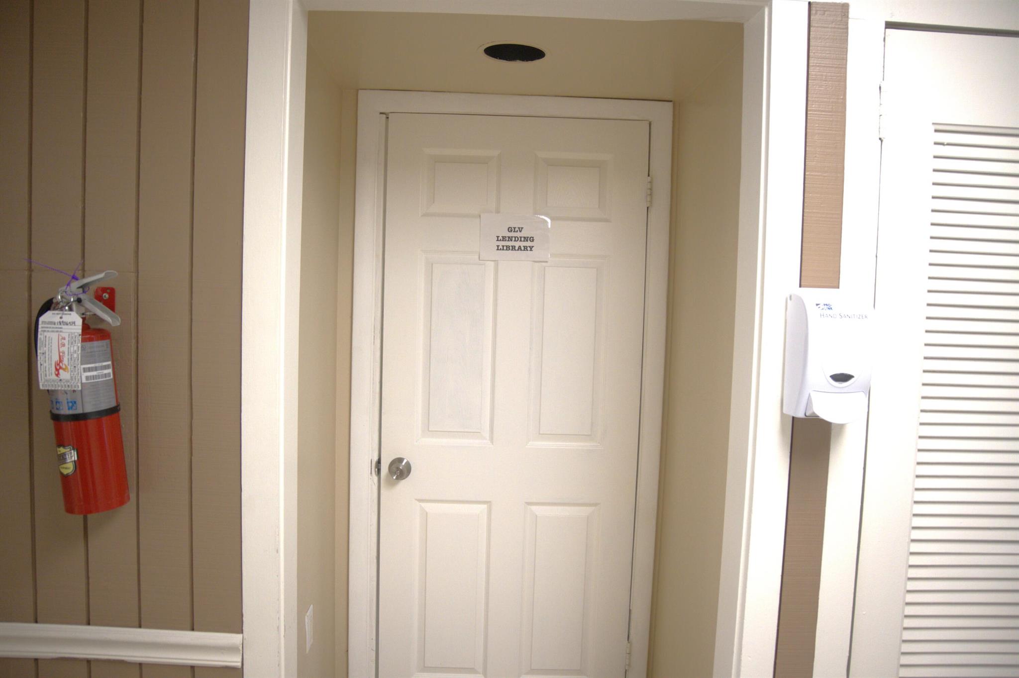 GOLDEN LAKES VILLAGE COND - Residential Lease