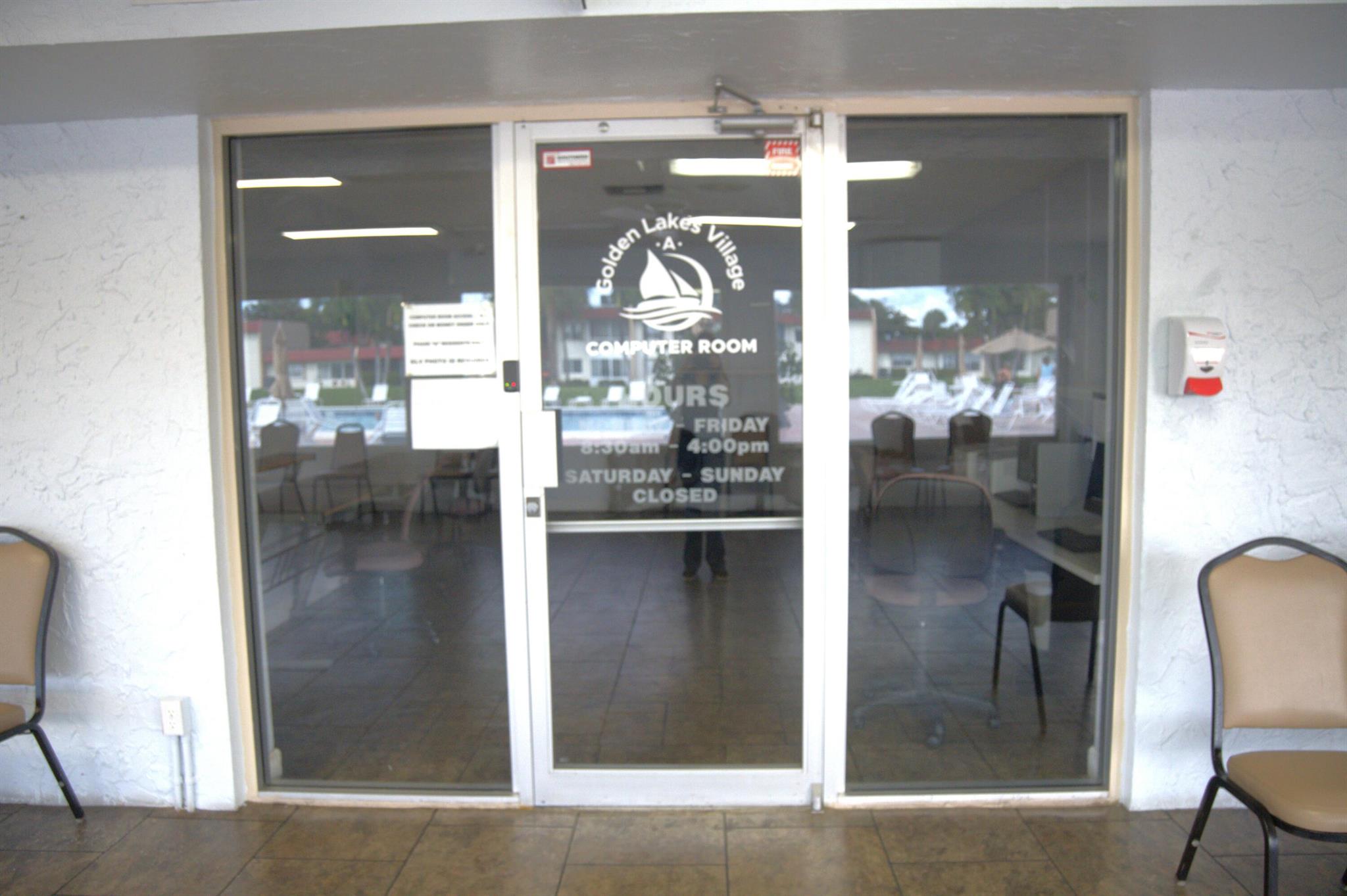 GOLDEN LAKES VILLAGE COND - Residential Lease