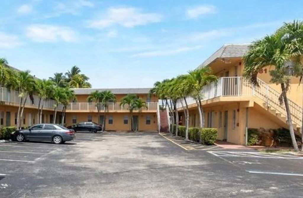 Photo of 4061 N Dixie Highway #1, Oakland Park, FL 33334 (MLS # F10520336)