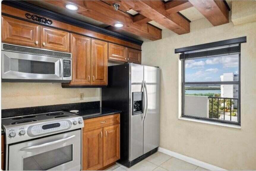 OCEAN HARBOUR CONDOMINIUM D - Residential