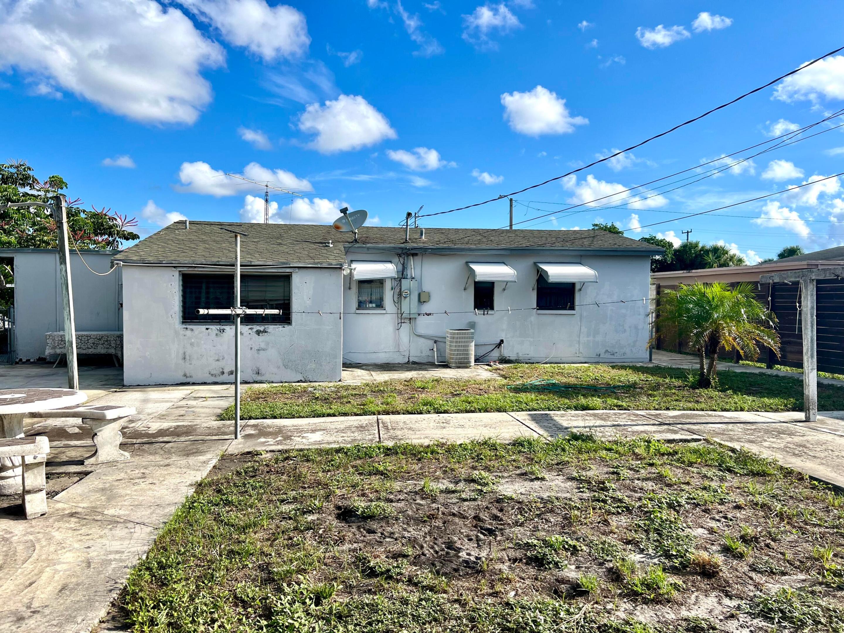 RIVIERA BEACH HEIGHTS ADD 8 - Residential