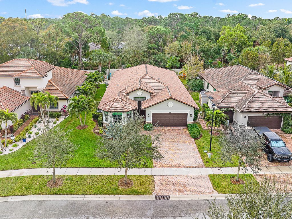 Photo of 7146 Limestone Cay Road, Jupiter, FL 33458 (MLS # R10950278)