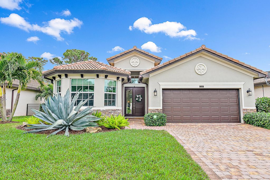 Photo of 7146 Limestone Cay Road, Jupiter, FL 33458 (MLS # R10950278)