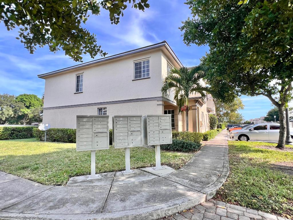 MARSH HARBOUR 41 CONDO - Residential