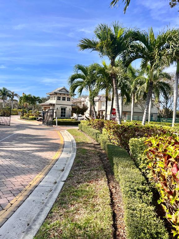 MARSH HARBOUR 41 CONDO - Residential