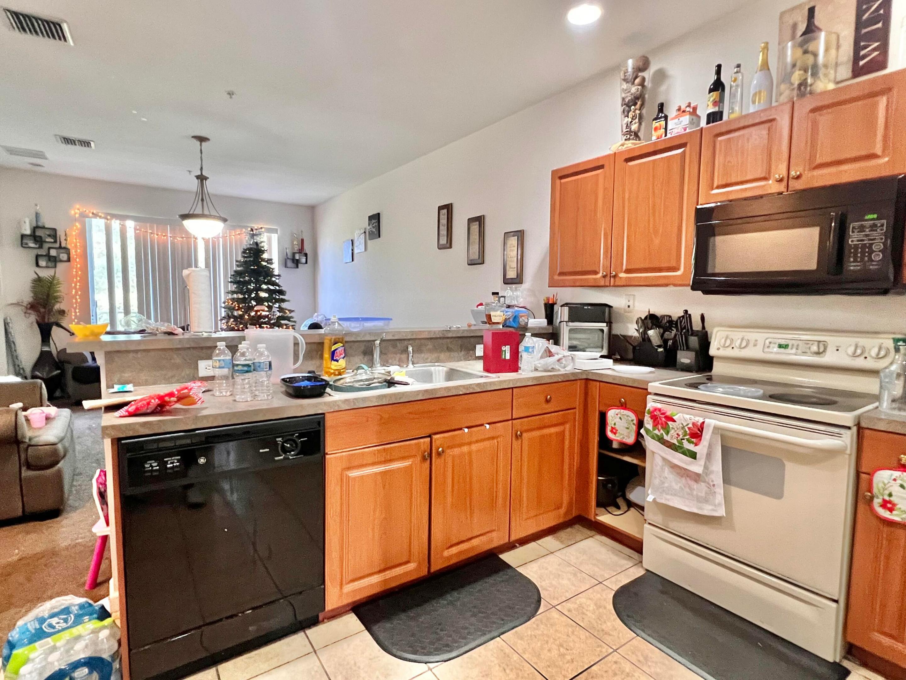 MARSH HARBOUR 41 CONDO - Residential